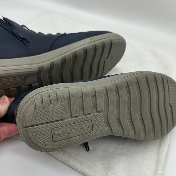 Nola Jr. Chukka Boots with Side Zipper and Textured Soles Boys/Men 6 M - Picture 8 of 9